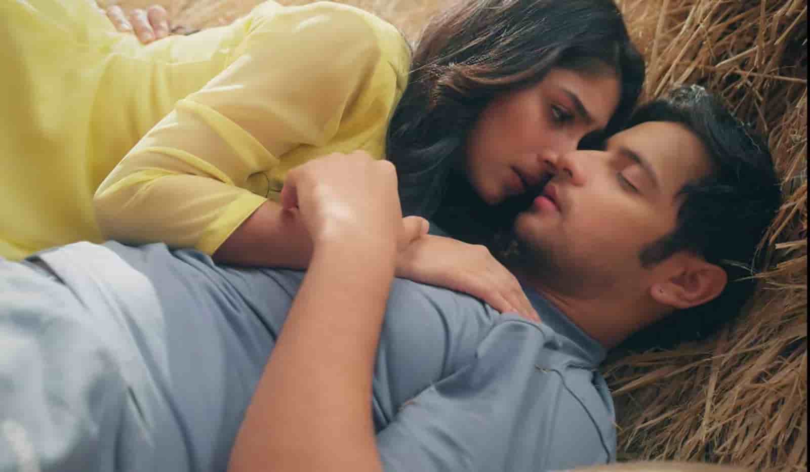 Anupama 10th January 2025 Written Update:  Anupamaa chooses Raahi over Maahi for Prem, Couple Goes Romantic