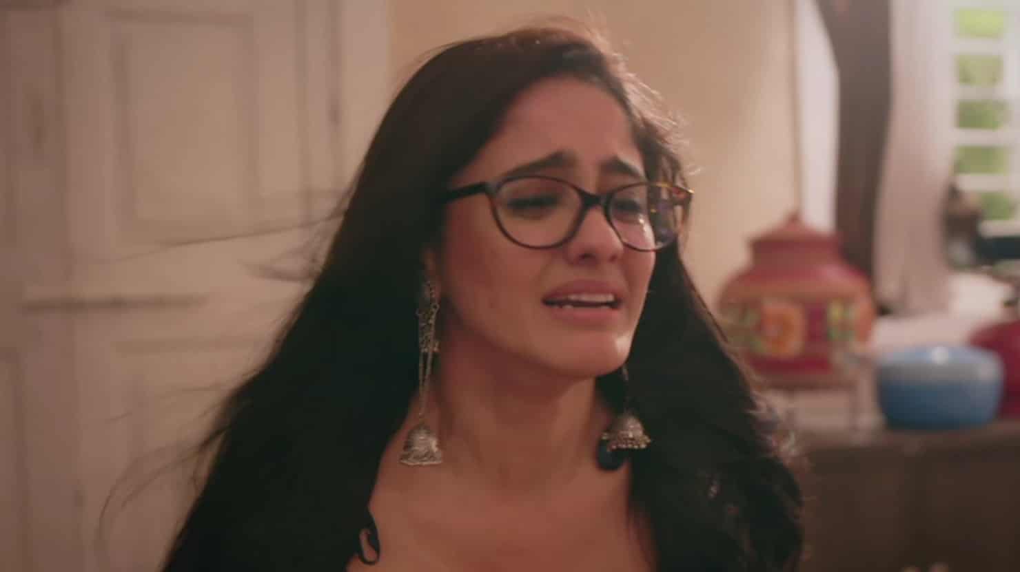 Mannat Har Khushi Paane Ki 9th April 2025 Written Episode: Mannat Loses Her Job and Her Trust in Vikrant!