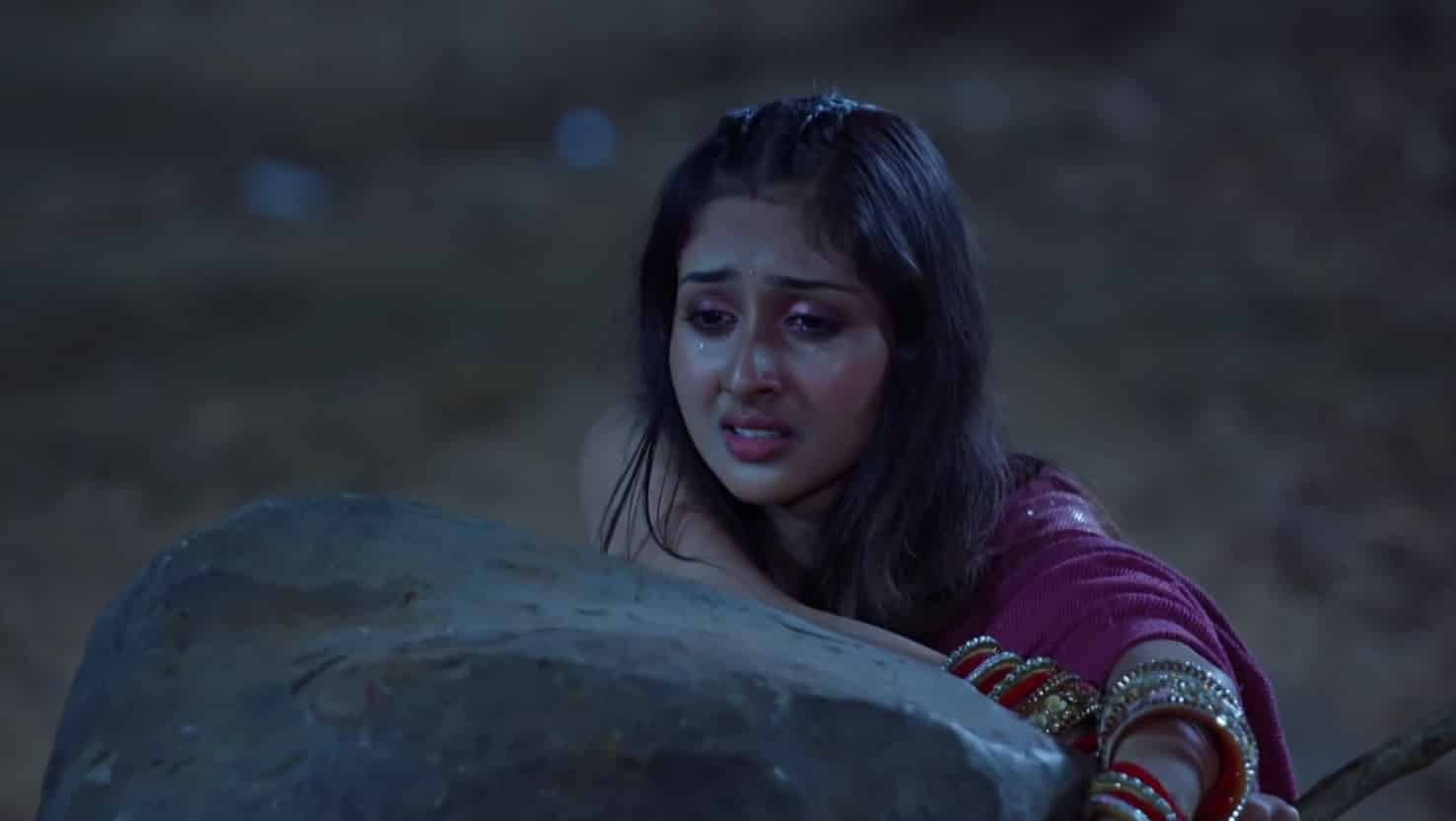 Parineetii 27th March 2025 Written Episode Update: Parvati and Sanju Struggle To Survive