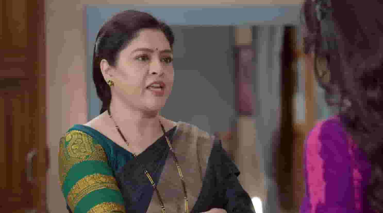 Udne Ki Aasha 3rd March 2025 Written Episode Update: Roshini is Stuck Between Her Web of Lies as Renuka Wants to Meet Her Father.
