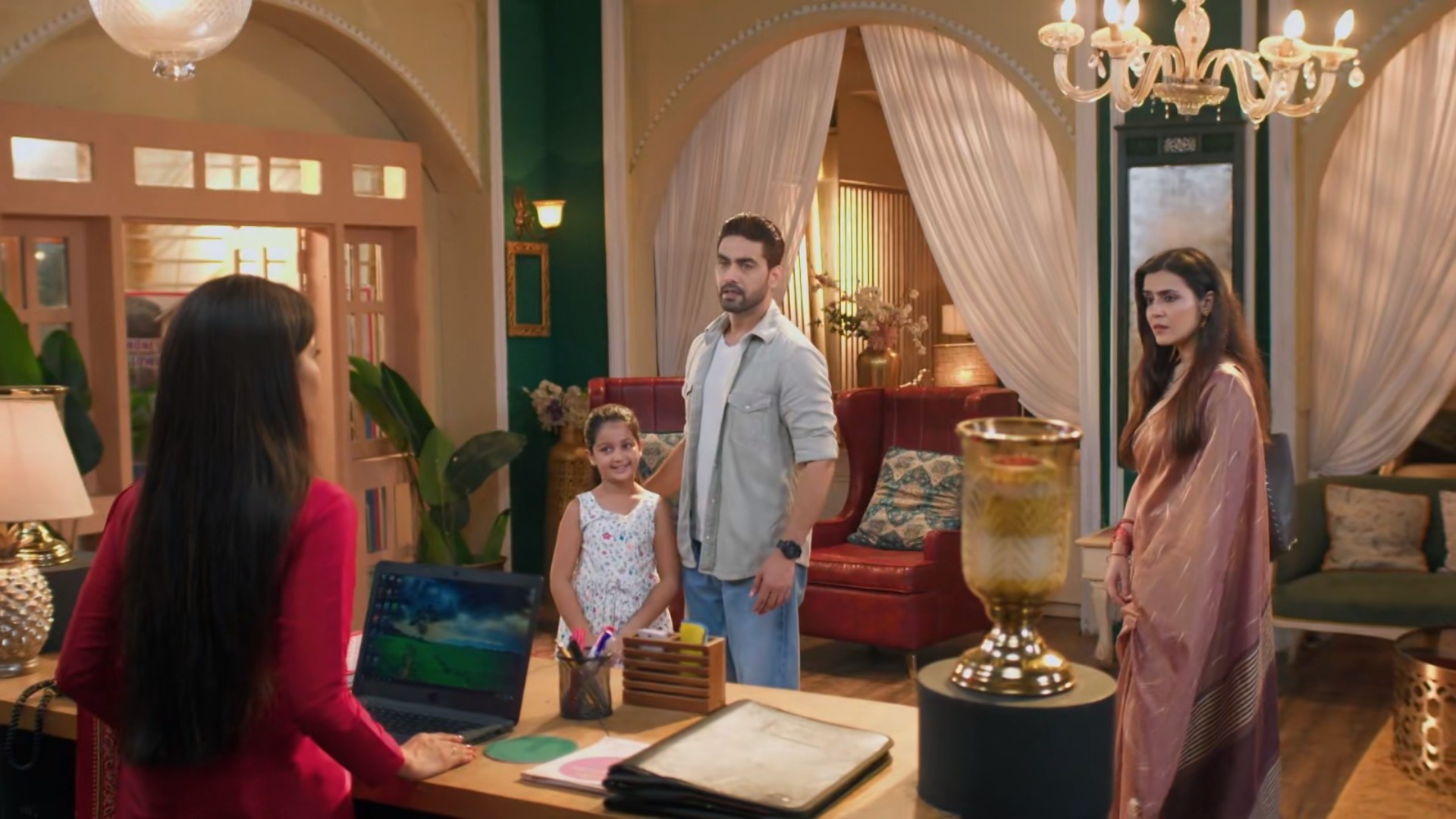 Yeh Rishta Kya Kehlata Hai 24th September 2025 Written update: Abhira & Armaan Perform Aarti Together; Geetanjali's Jealousy Grows